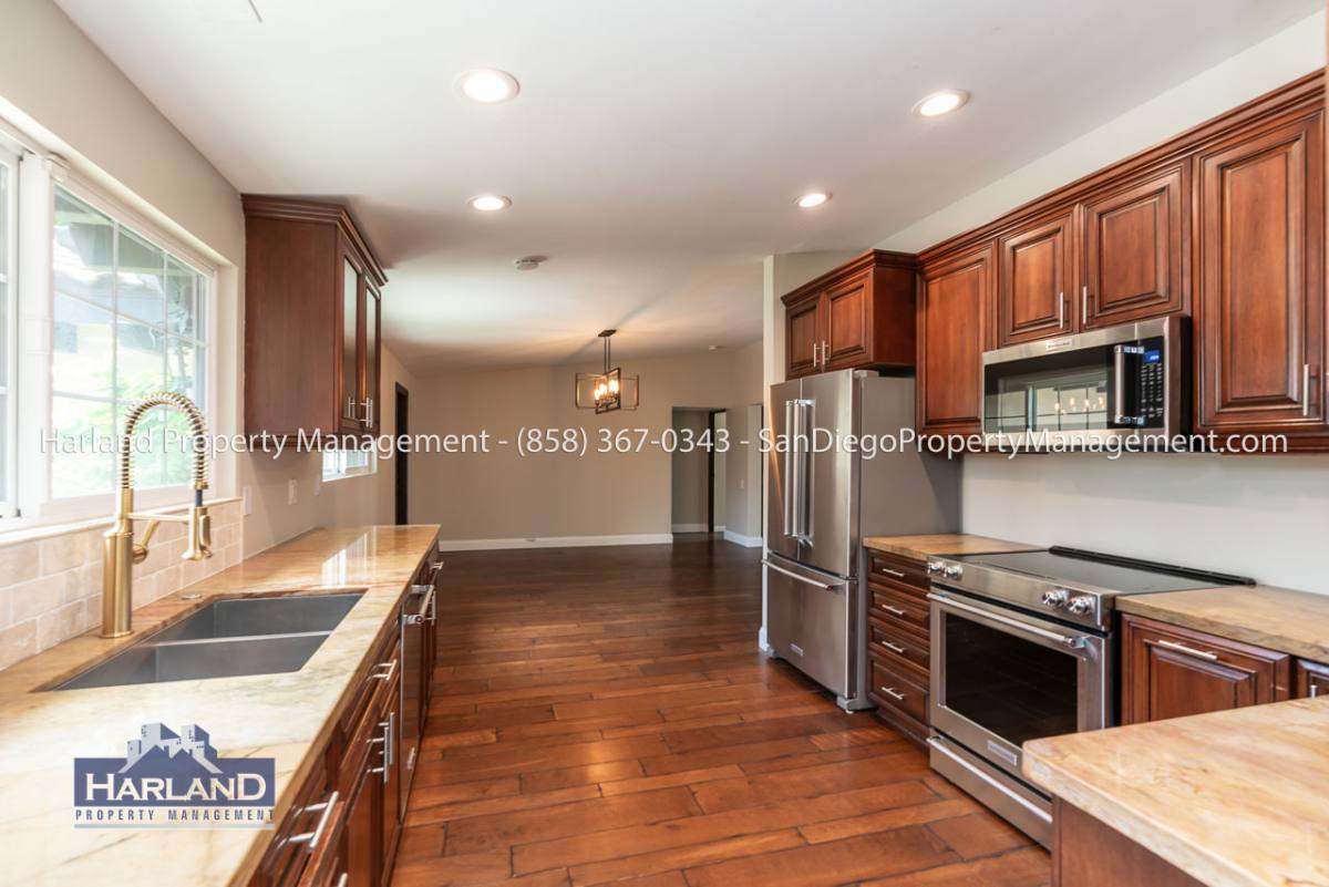 House for rent at 6271 Soledad Mountain Rd, La Jolla, CA 92037