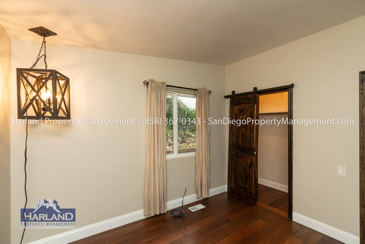 House for rent at 6271 Soledad Mountain Rd, La Jolla, CA 92037