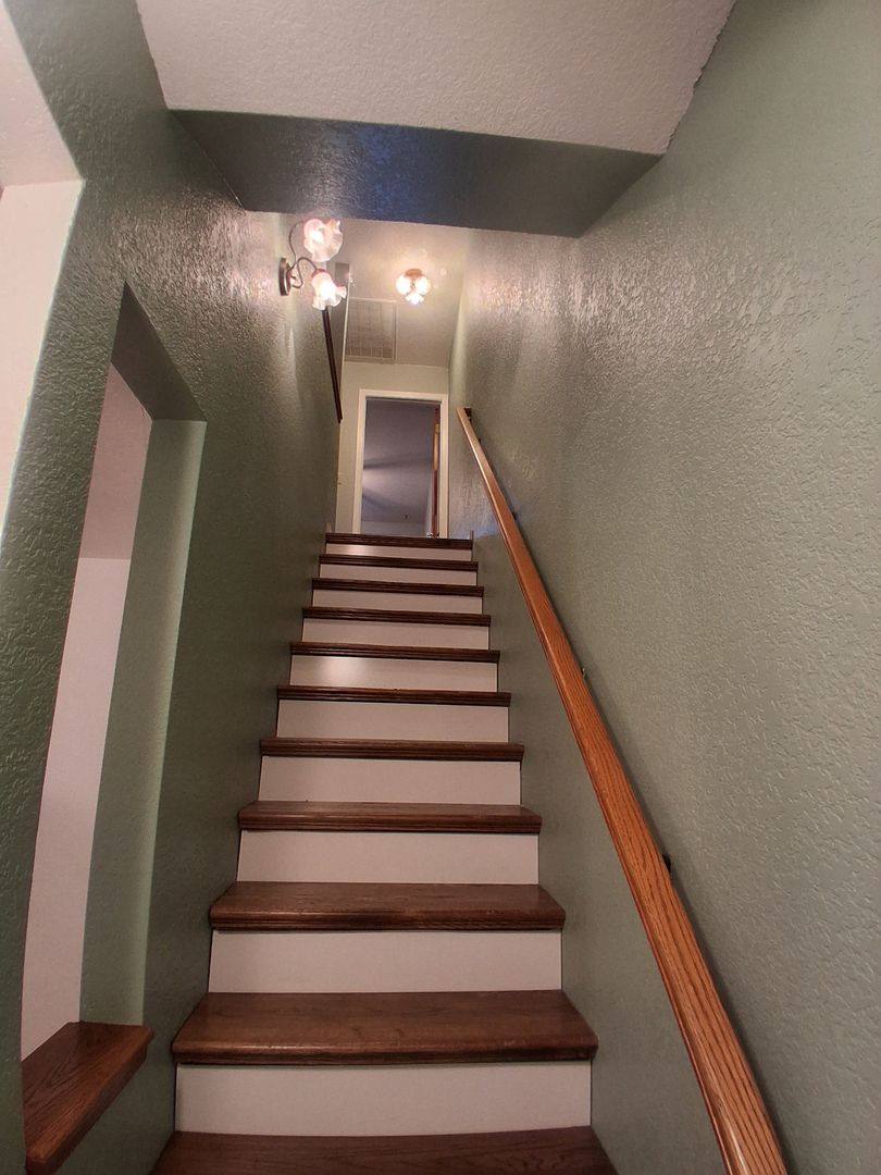 Apartment for rent at 4045 Dale Rd, Modesto, CA 95356