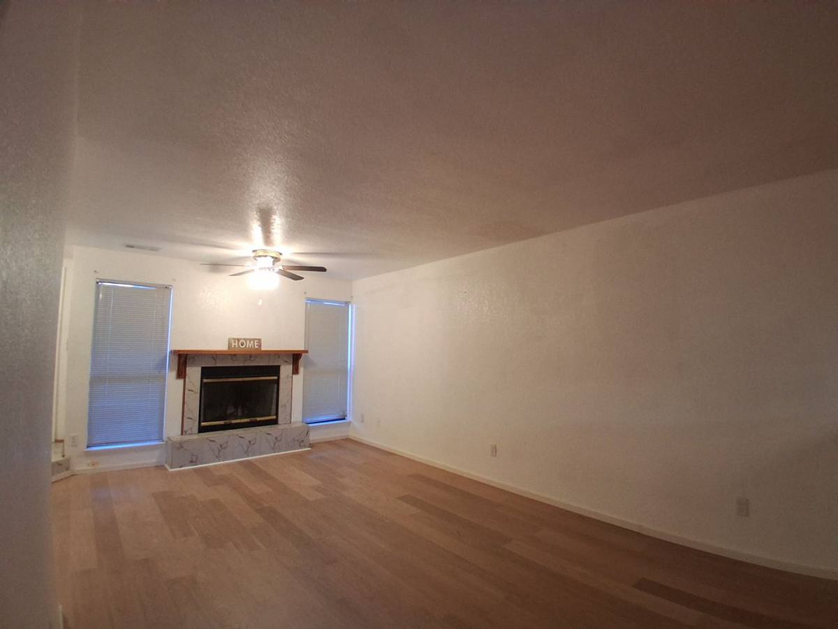 Apartment for rent at 4045 Dale Rd, Modesto, CA 95356