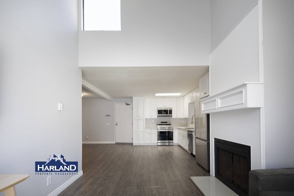 Condo for rent at 8332 Regents Rd #3A, San Diego, CA 92122