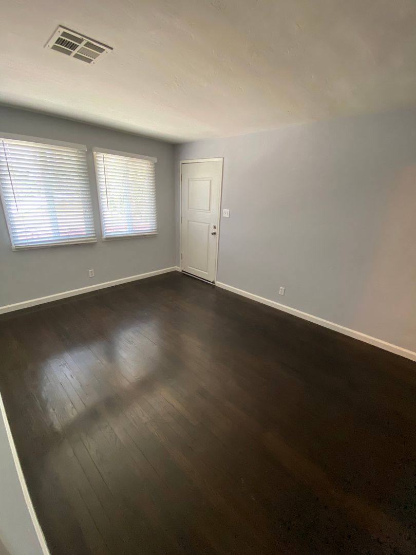 Apartment for rent at 2016 20th St, Bakersfield, CA 93301