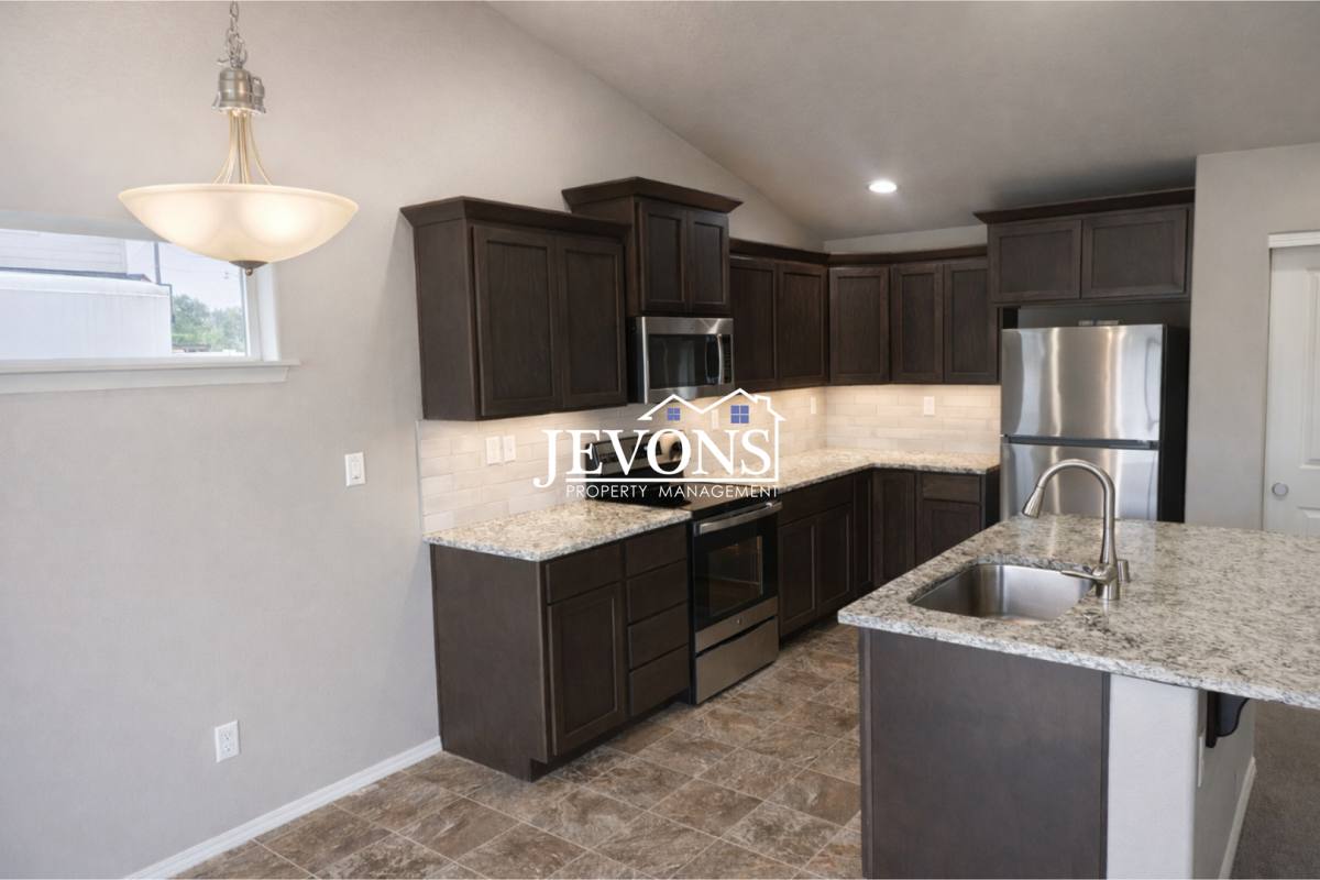 House for rent at 6101 Ian Ave, Yakima, WA 98903