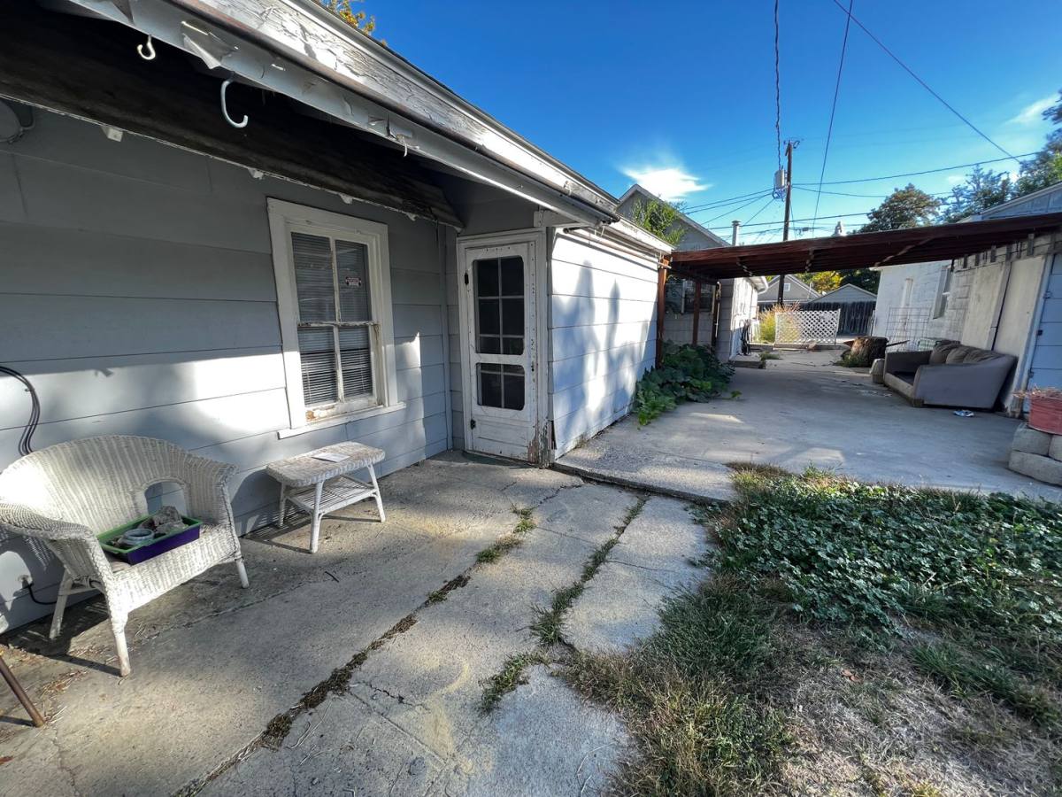 Apartment for rent at 309 S 33rd St, Billings, MT 59101