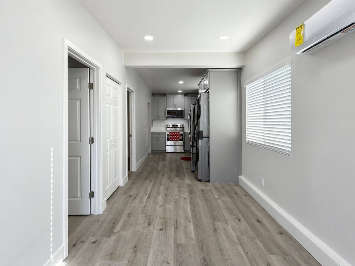 Apartment for rent at 2123 Martin Luther King Jr Ave, Long Beach, CA 90806