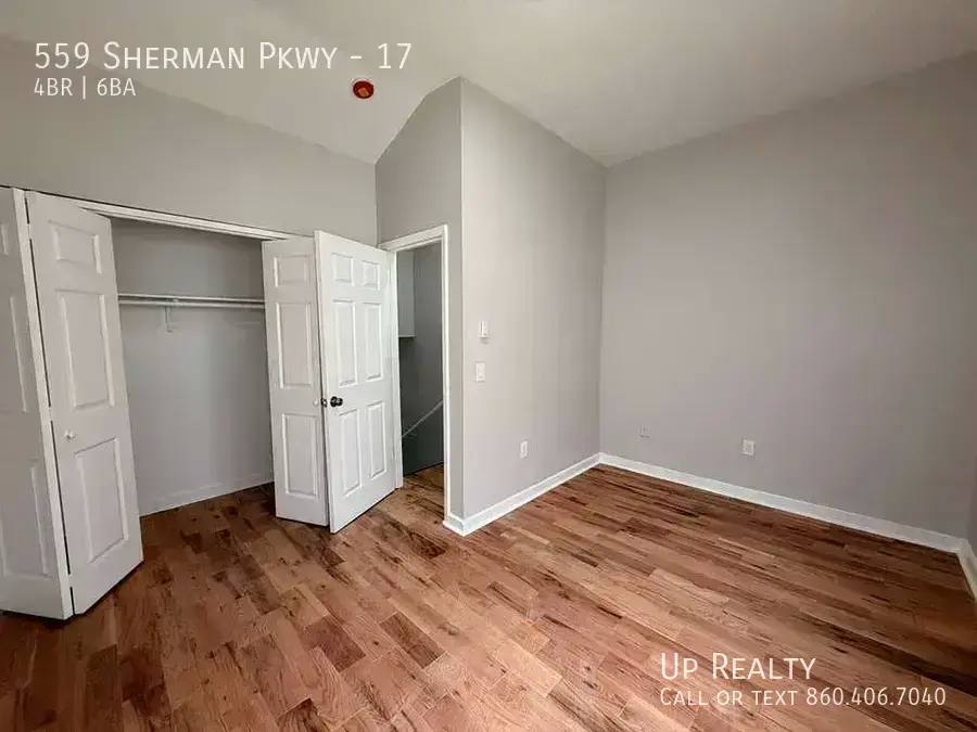 Apartment for rent at 559 Sherman Parkway #17, New Haven, CT 06511
