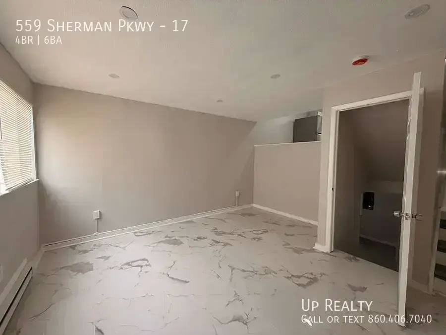 Apartment for rent at 559 Sherman Parkway #17, New Haven, CT 06511