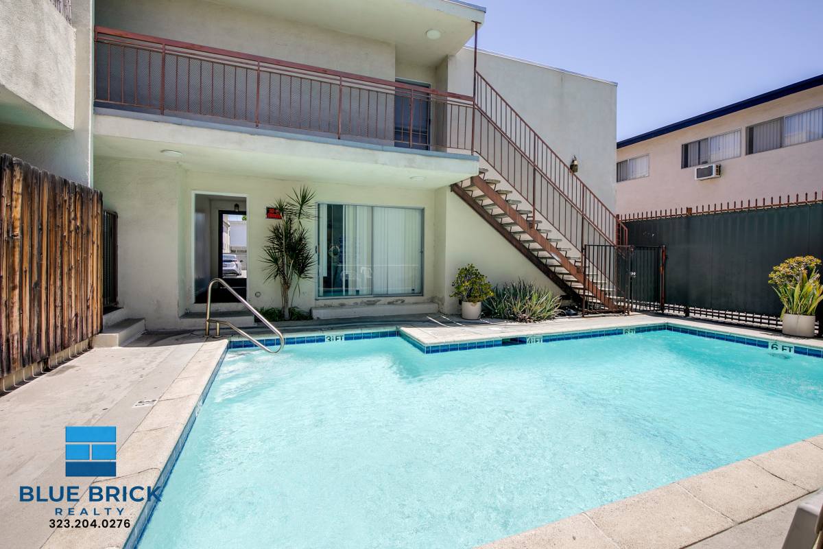Apartment for rent at 5452 Corteen Place #26, Valley Village, CA 91607