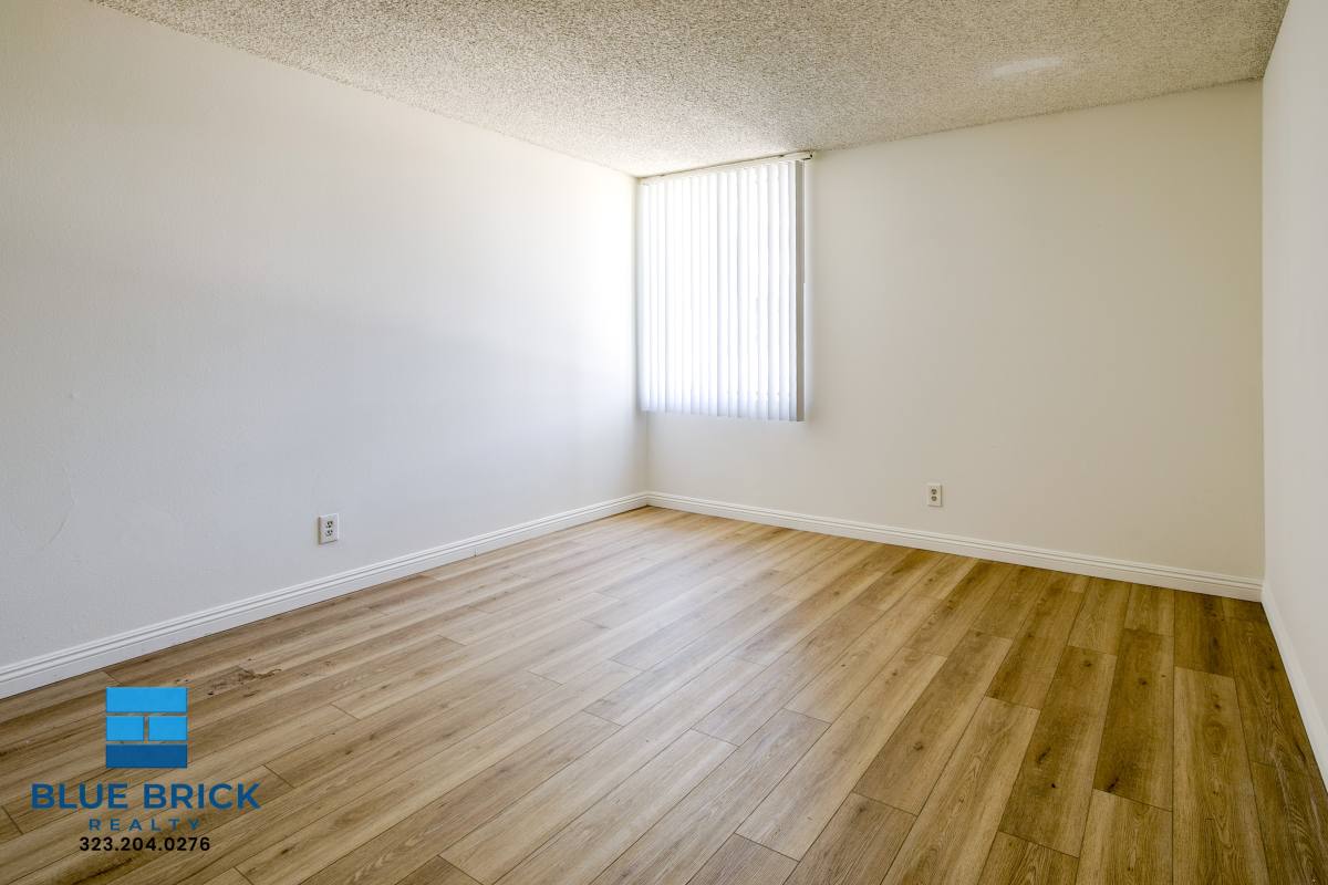 Apartment for rent at 5452 Corteen Place #26, Valley Village, CA 91607