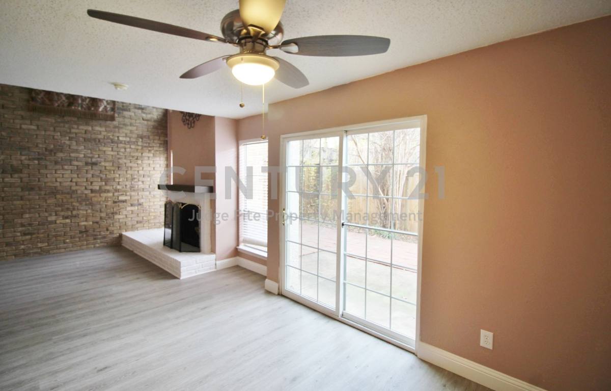 Townhouse for rent at 6110 Spyglass Lane, Garland, TX 75043