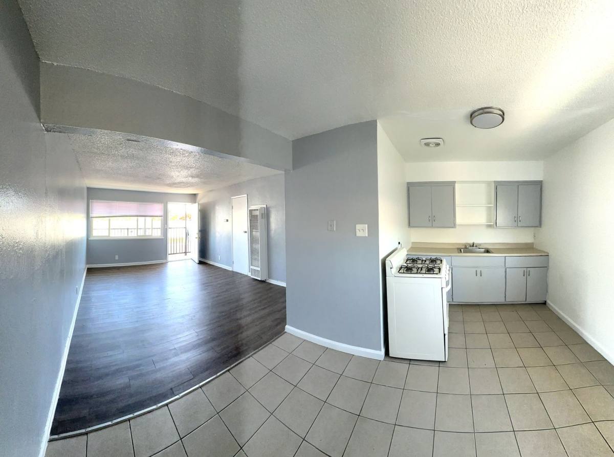 Apartment for rent at 7123 Holly St, Oakland, CA 94621