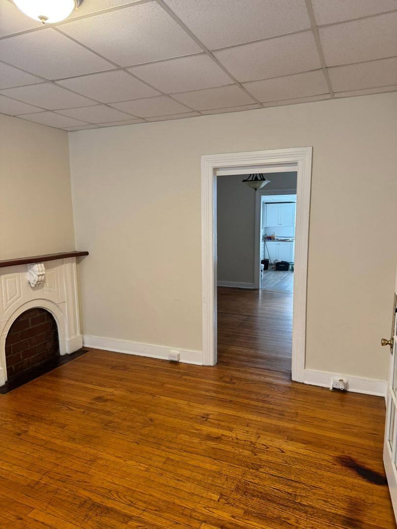 Apartment for rent at 210-212 N Potomac St, Hagerstown, MD 21740
