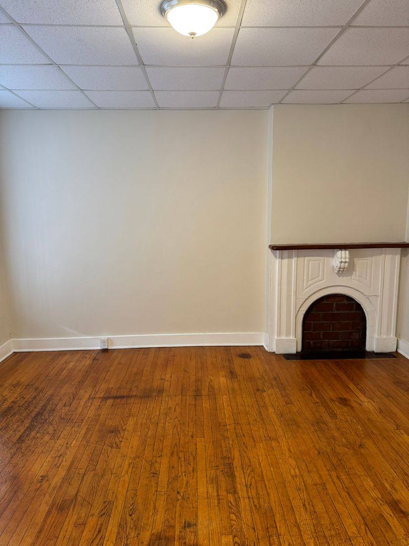 Apartment for rent at 210-212 N Potomac St, Hagerstown, MD 21740