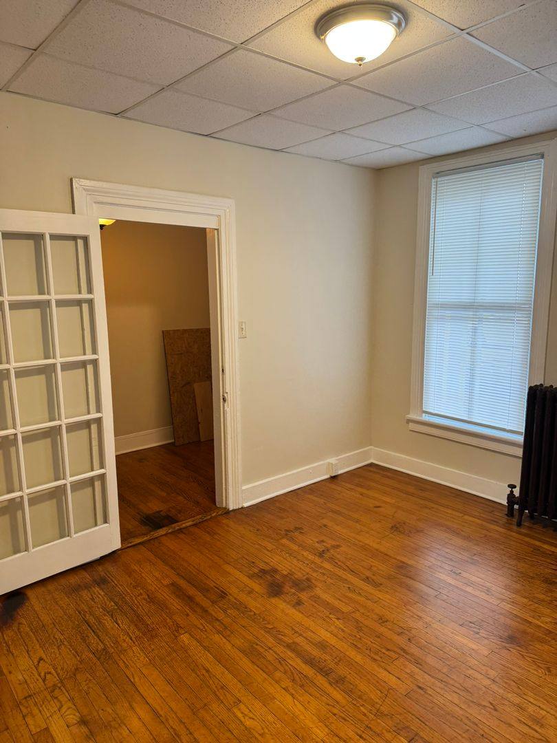 Apartment for rent at 210-212 N Potomac St, Hagerstown, MD 21740