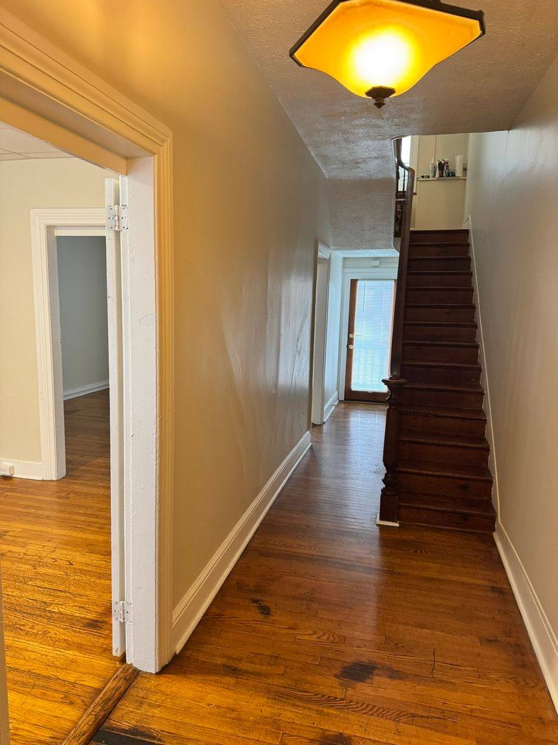 Apartment for rent at 210-212 N Potomac St, Hagerstown, MD 21740
