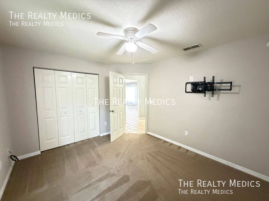 House for rent at 16195 SW 50th Terrace Rd, Ocala, FL 34473