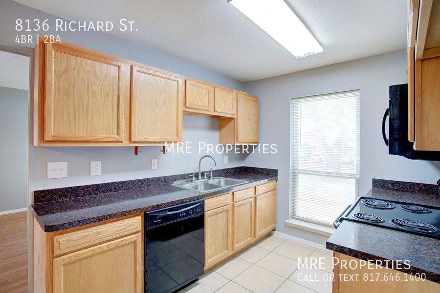 House for rent at 8136 Richard St, Fort Worth, TX 76108