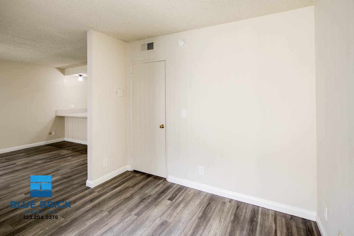 Apartment for rent at 451 S Harvard Blvd #211, Los Angeles, CA 90020