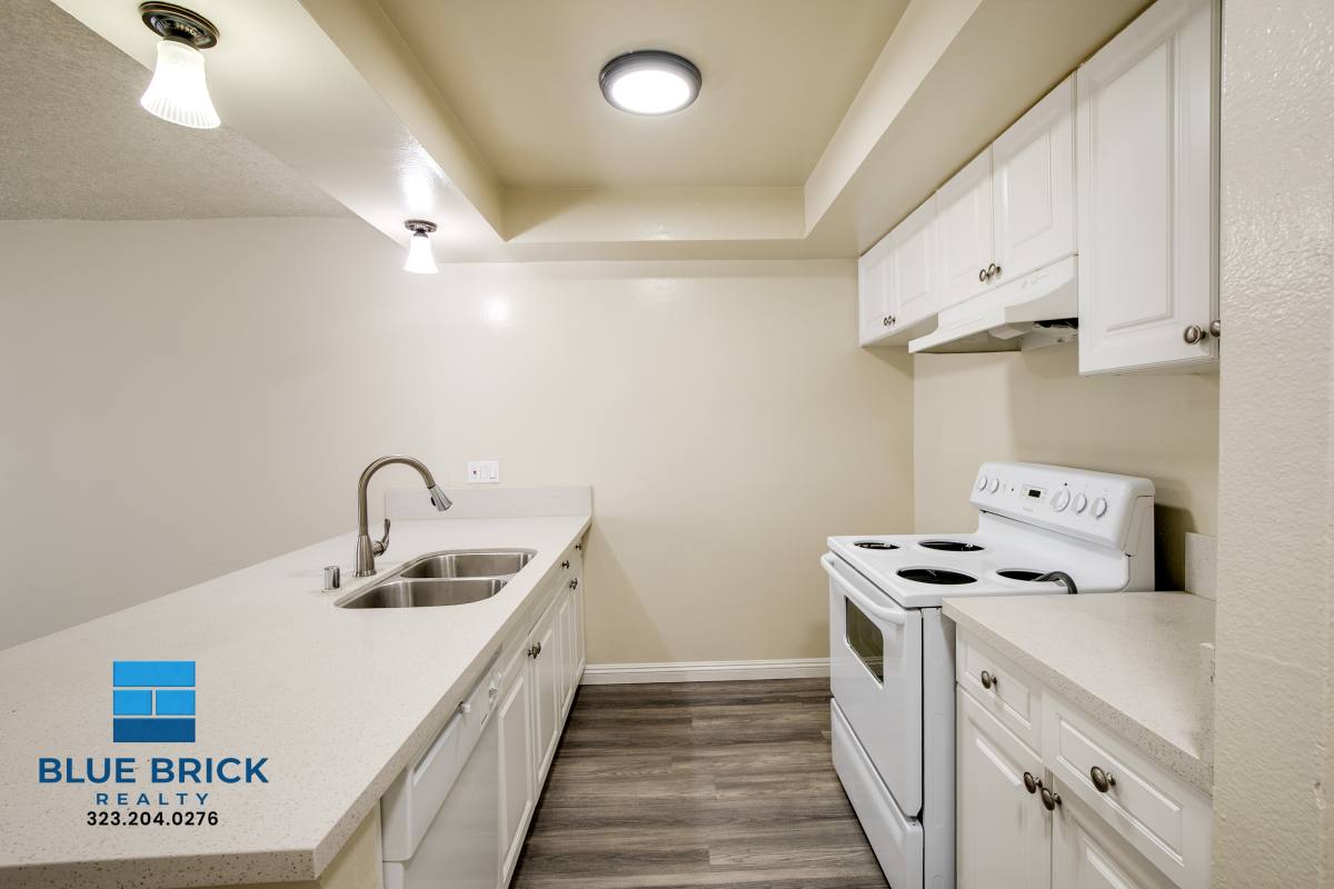 Apartment for rent at 451 S Harvard Blvd #211, Los Angeles, CA 90020