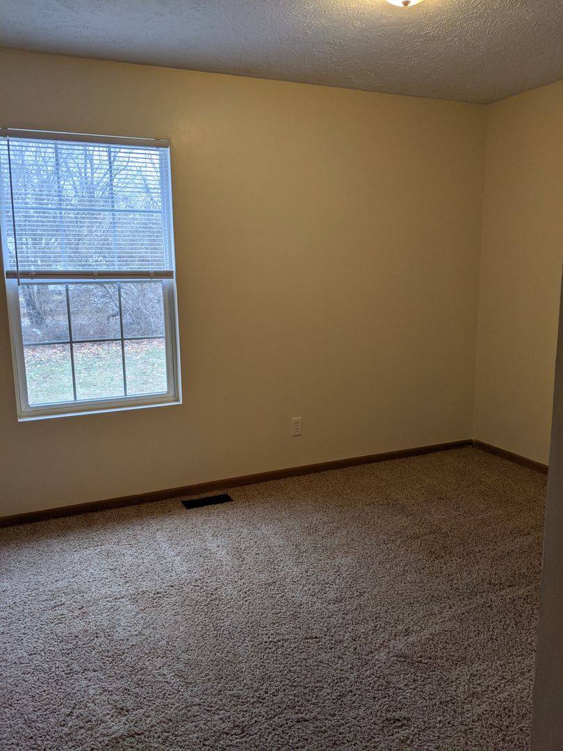 House for rent at 3048 N 12th St, Terre Haute, IN 47804