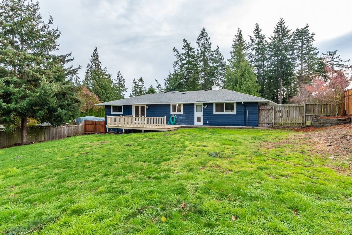 House for rent at 1056 SW 4th Ave, Oak Harbor, WA 98277