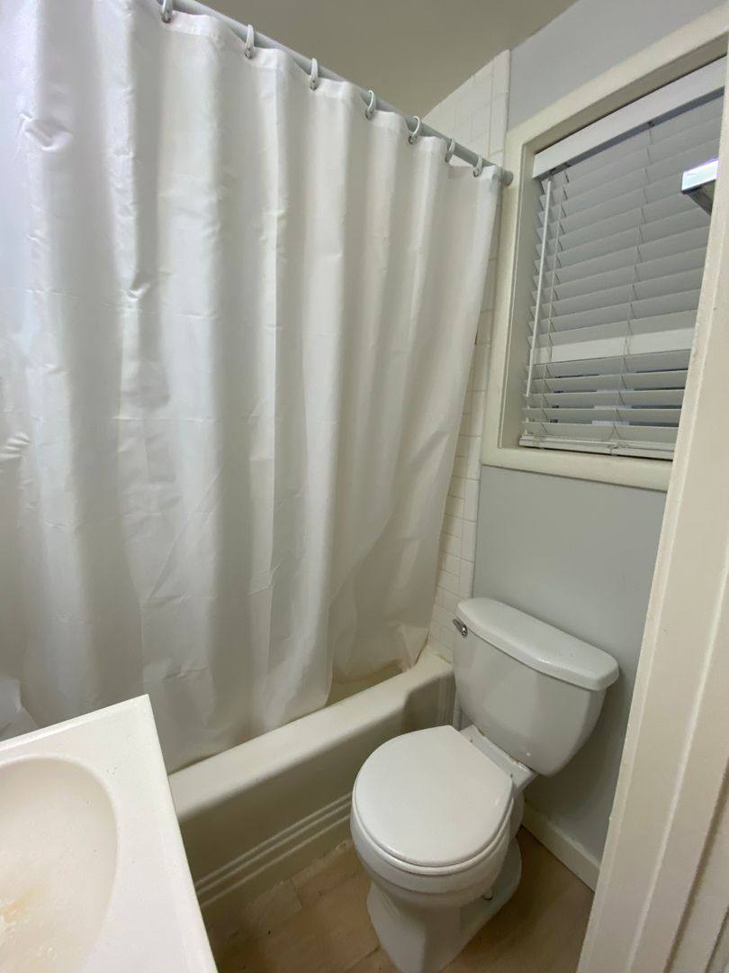 Apartment for rent at 1307 G St, Sacramento, CA 95814