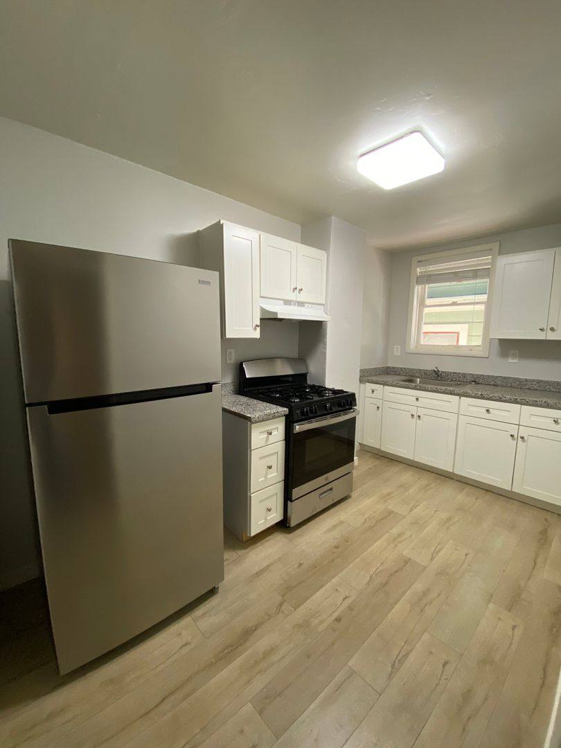 Apartment for rent at 1307 G St, Sacramento, CA 95814