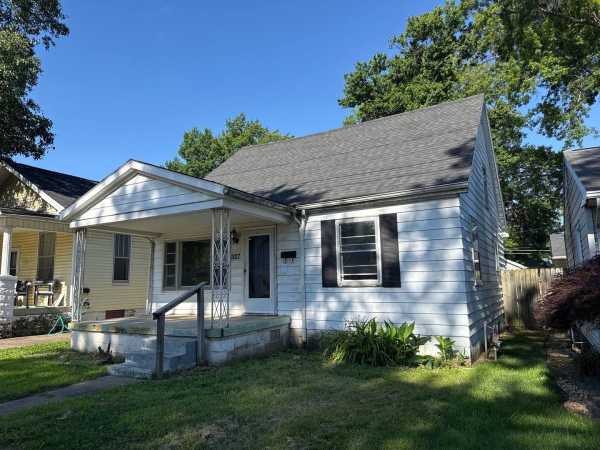 House for rent at 1127 Lodge Ave, Evansville, IN 47714
