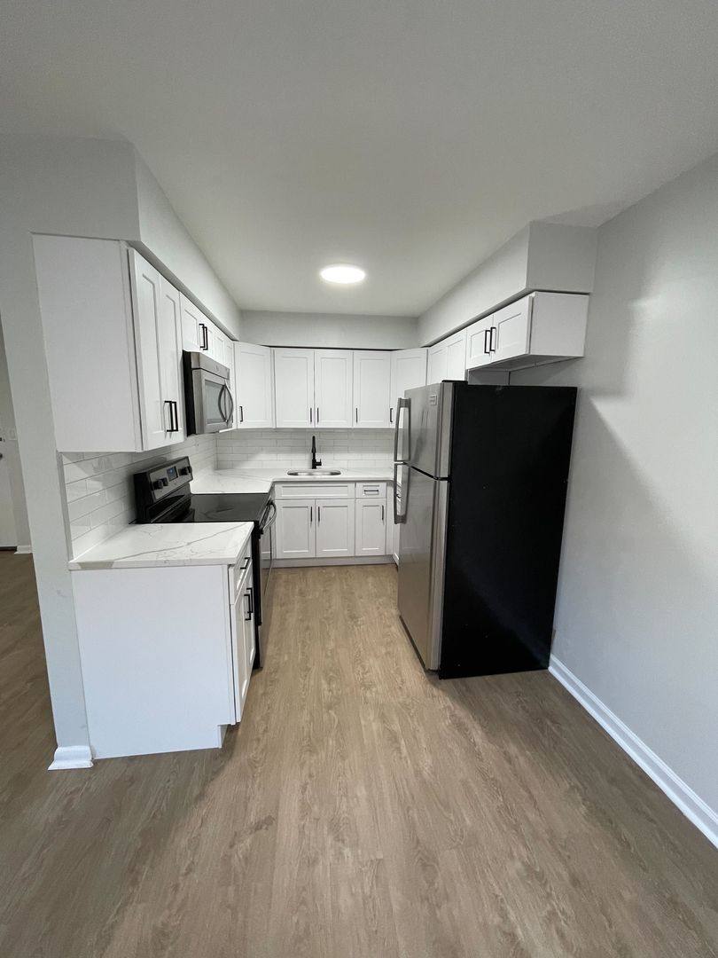Apartment for rent at 68-72 W 25th St, Bayonne, NJ 07002