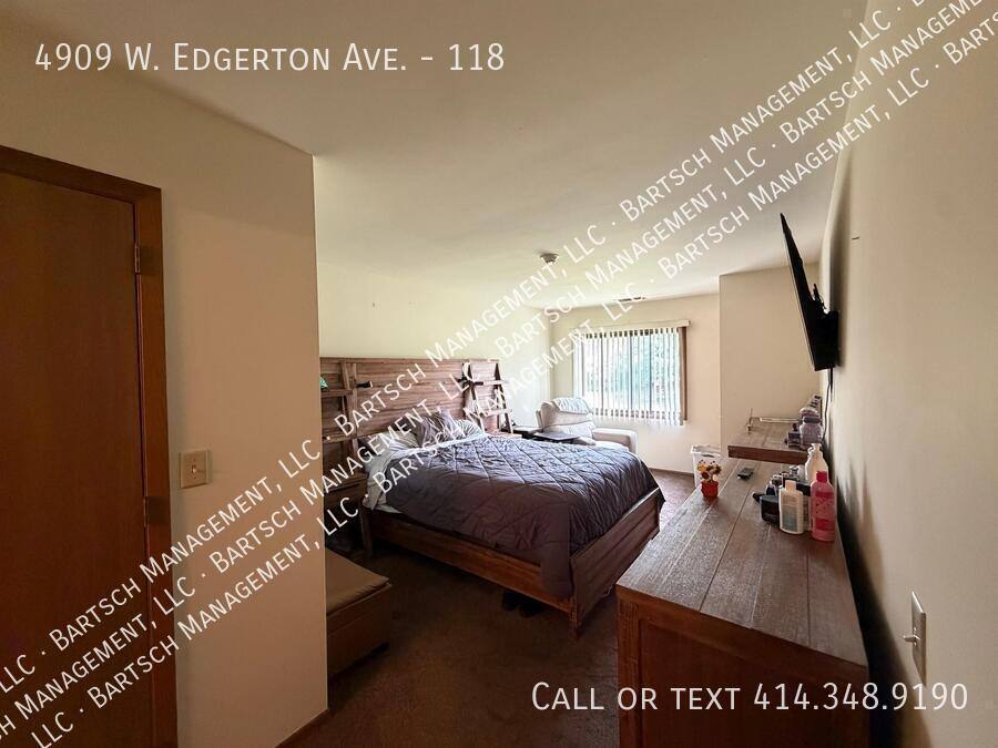 Apartment for rent at 4909 W Edgerton Ave #118, Milwaukee, WI 53220