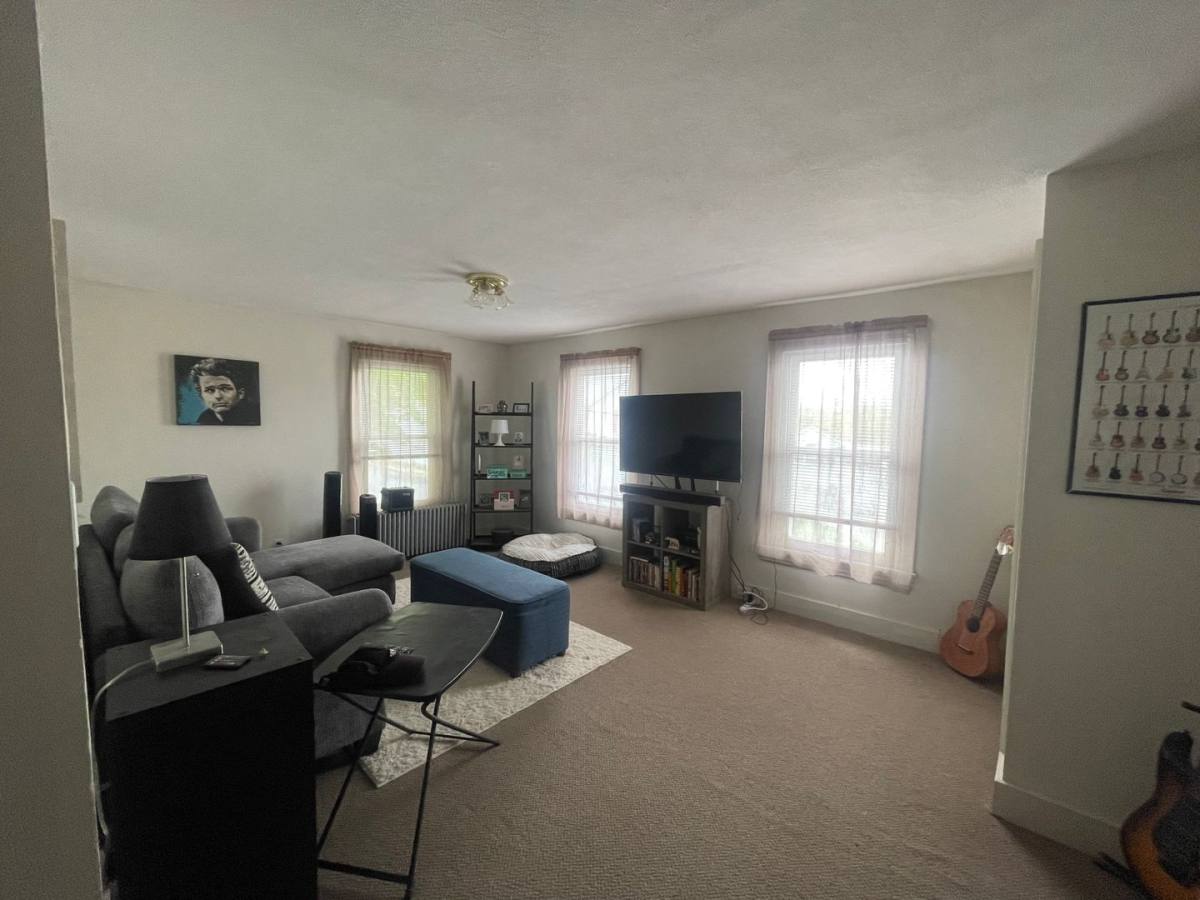 Apartment for rent at 117-119 S Westbrook Ave, Pen Argyl, PA 18072