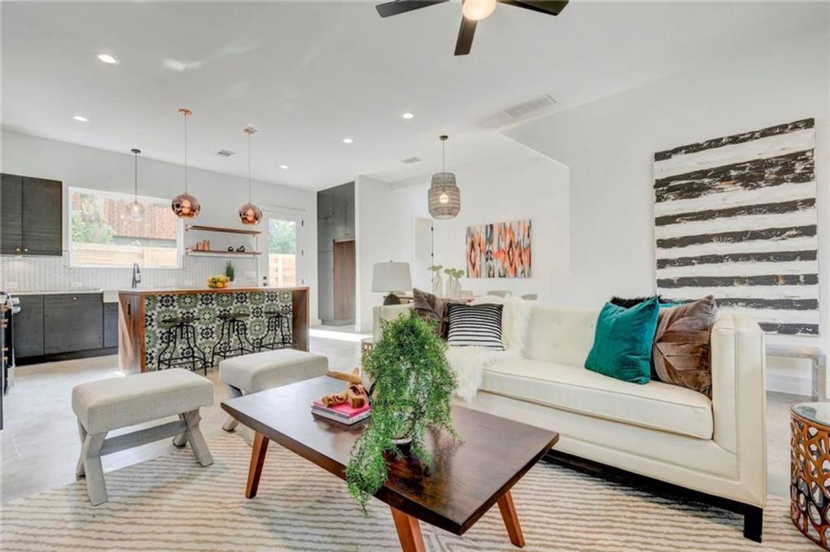 House for rent at 1107 Estes Ave #1, Austin, TX 78721