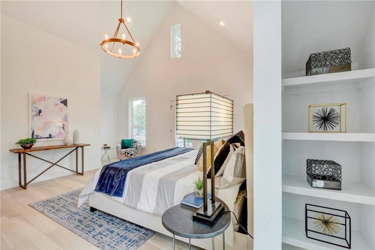 House for rent at 1107 Estes Ave #1, Austin, TX 78721