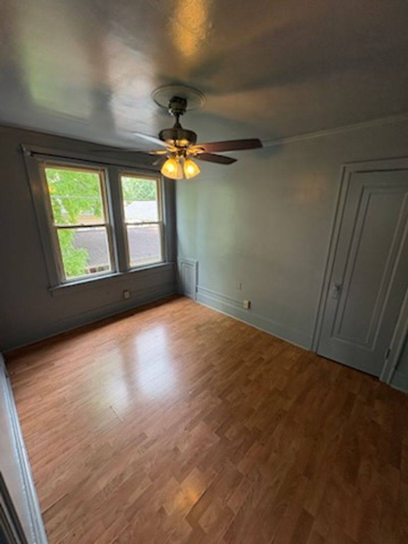 Apartment for rent at 1833 N Wisconsin, Peoria, IL 61603