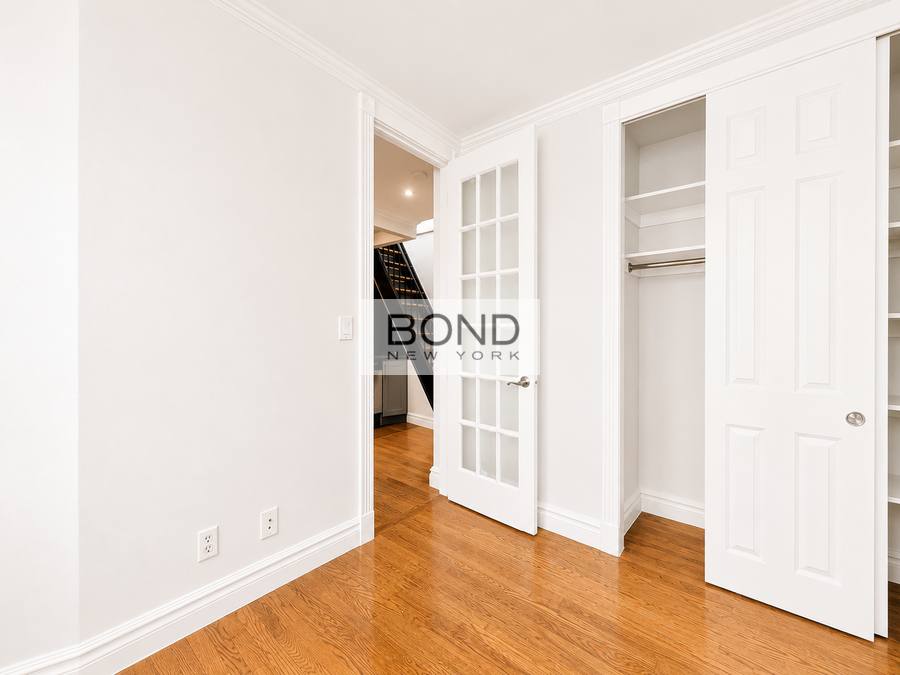 Apartment for rent at 416 E 13th St, New York, NY 10009