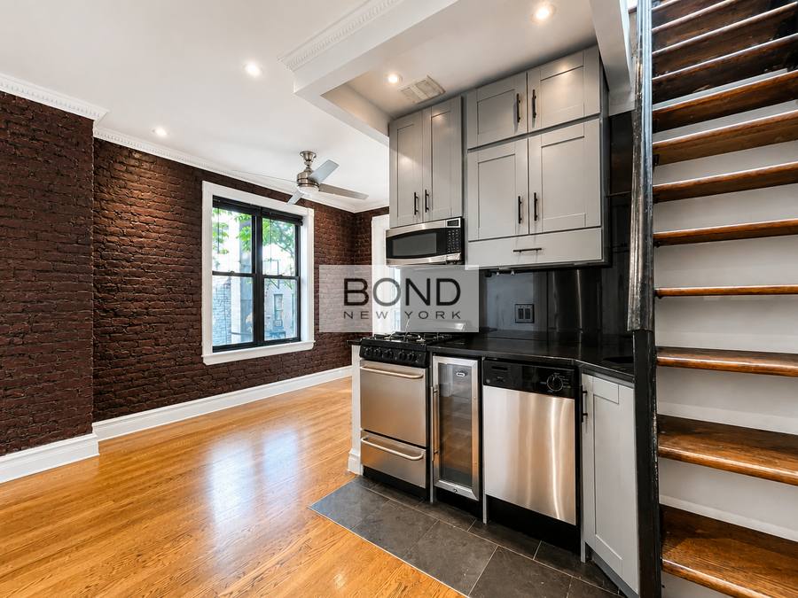 Apartment for rent at 416 E 13th St, New York, NY 10009