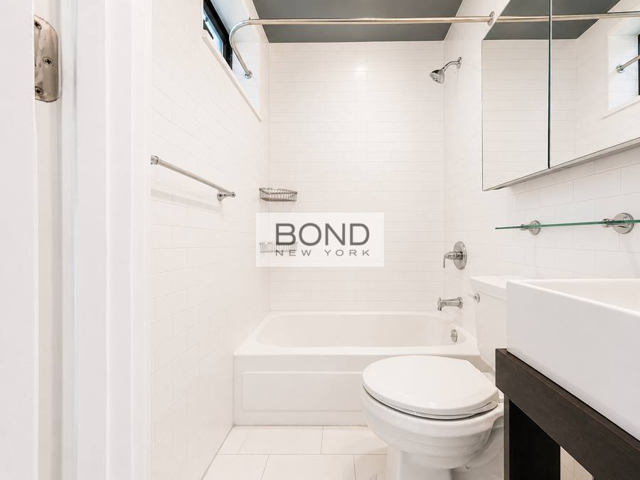 Apartment for rent at 416 E 13th St, New York, NY 10009