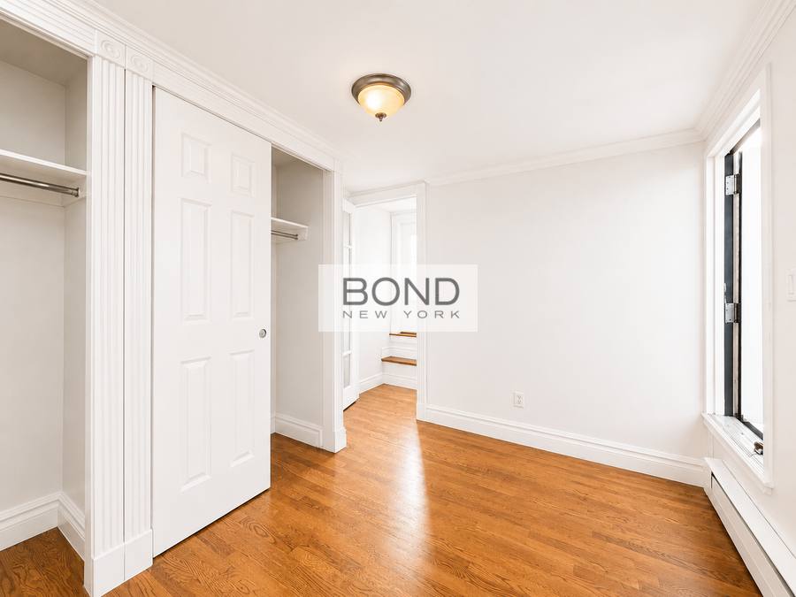 Apartment for rent at 416 E 13th St, New York, NY 10009