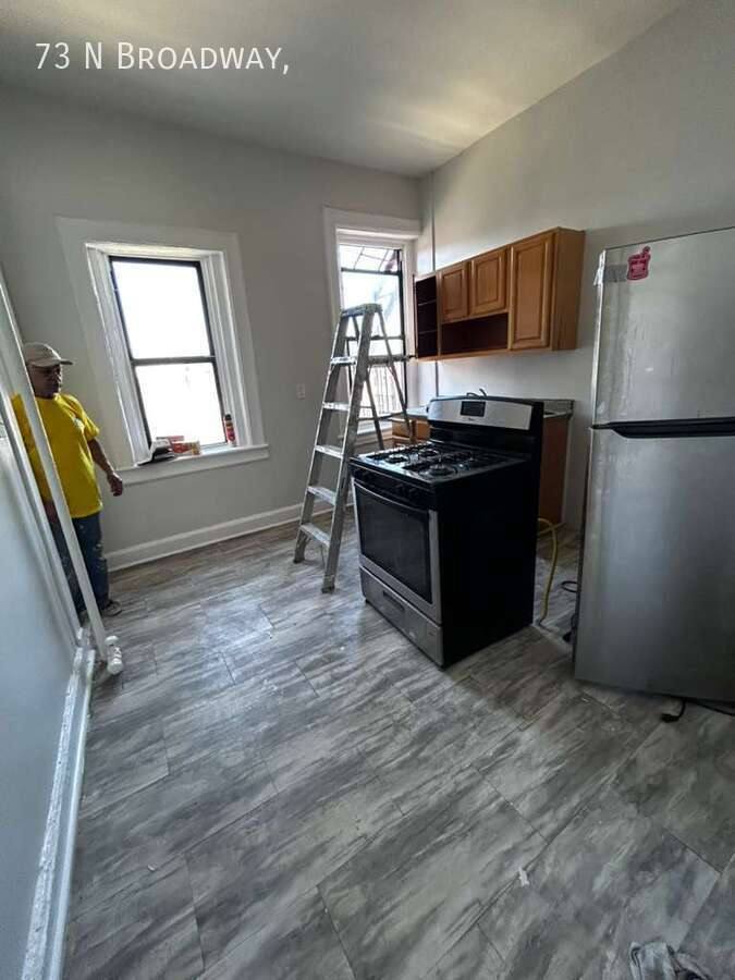 Apartment for rent at 73 N Broadway, Yonkers, NY 10701