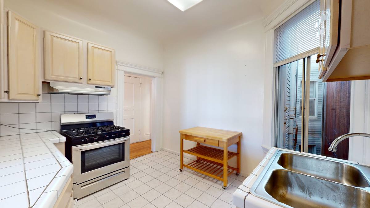 Apartment for rent at 759 6th Ave #3, San Francisco, CA 94118