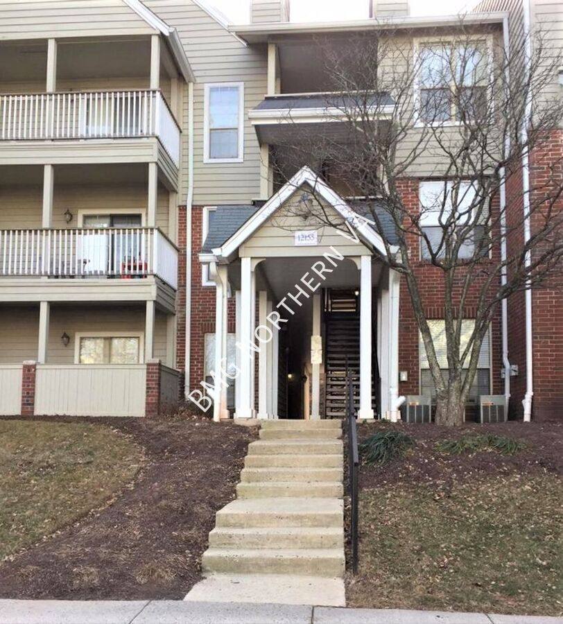 Condo for rent at 12155 Penderview Terrace #832, Fairfax, VA 22033