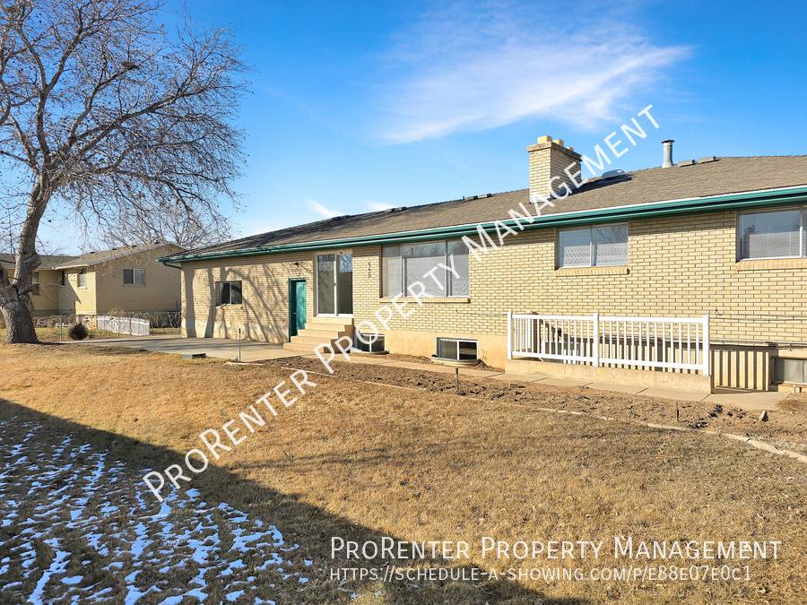 House for rent at 1347 W 1800 N, Clearfield, UT 84015