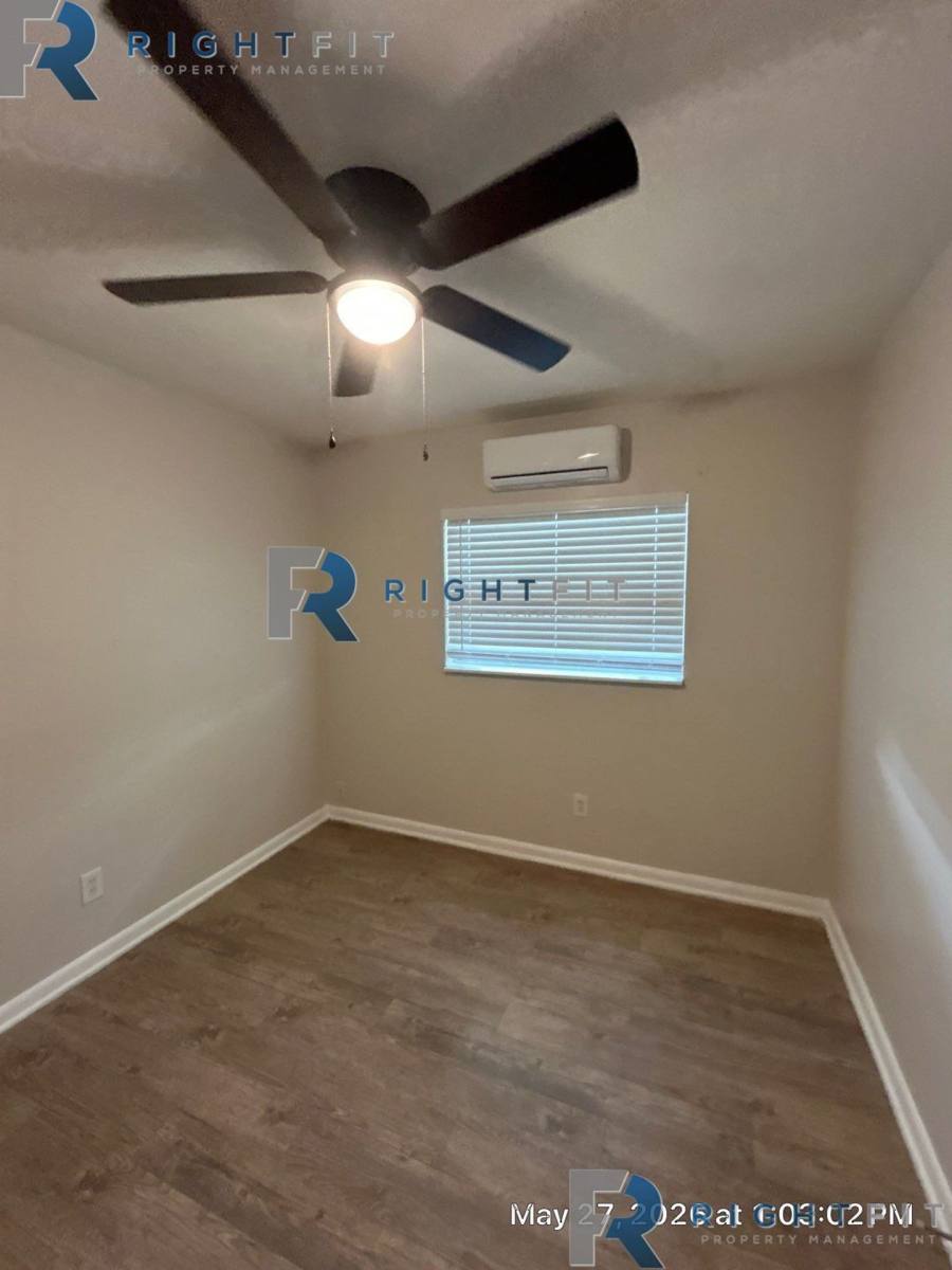 Apartment for rent at 1162-1164 E 16th St, Jacksonville, FL 32206