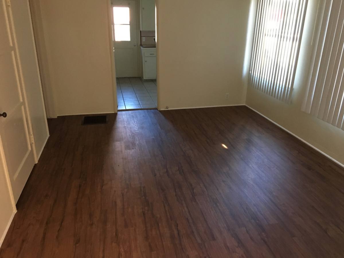 Apartment for rent at 827 Pacific Ave, Long Beach, CA 90813