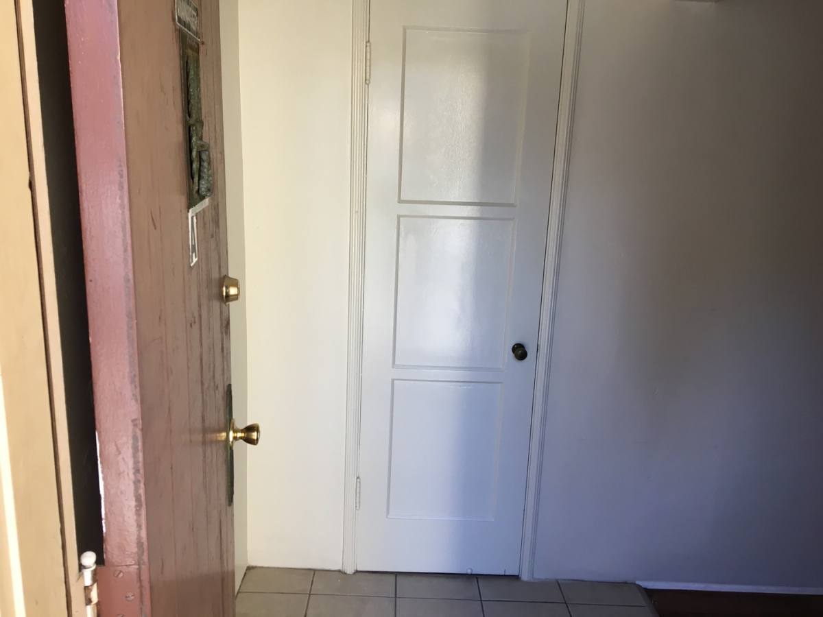 Apartment for rent at 827 Pacific Ave, Long Beach, CA 90813