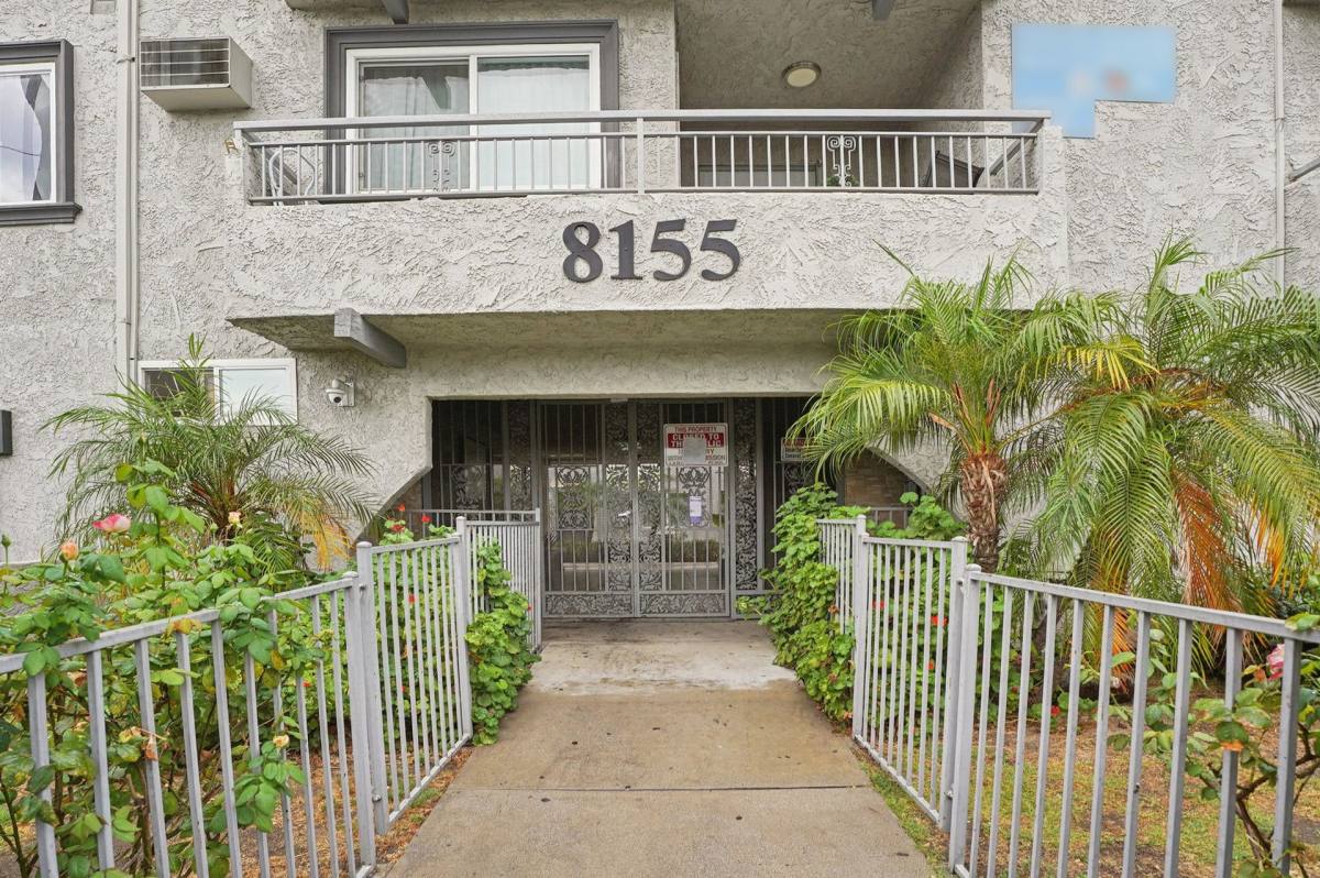 Apartment for rent at 8155 Reseda Blvd, Reseda, CA 91335