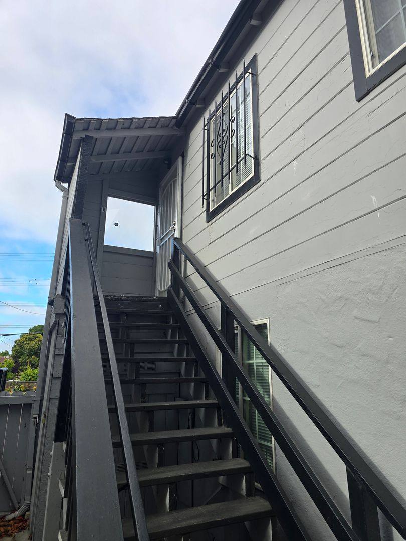 Apartment for rent at 2349 Roosevelt Ave, Richmond, CA 94804