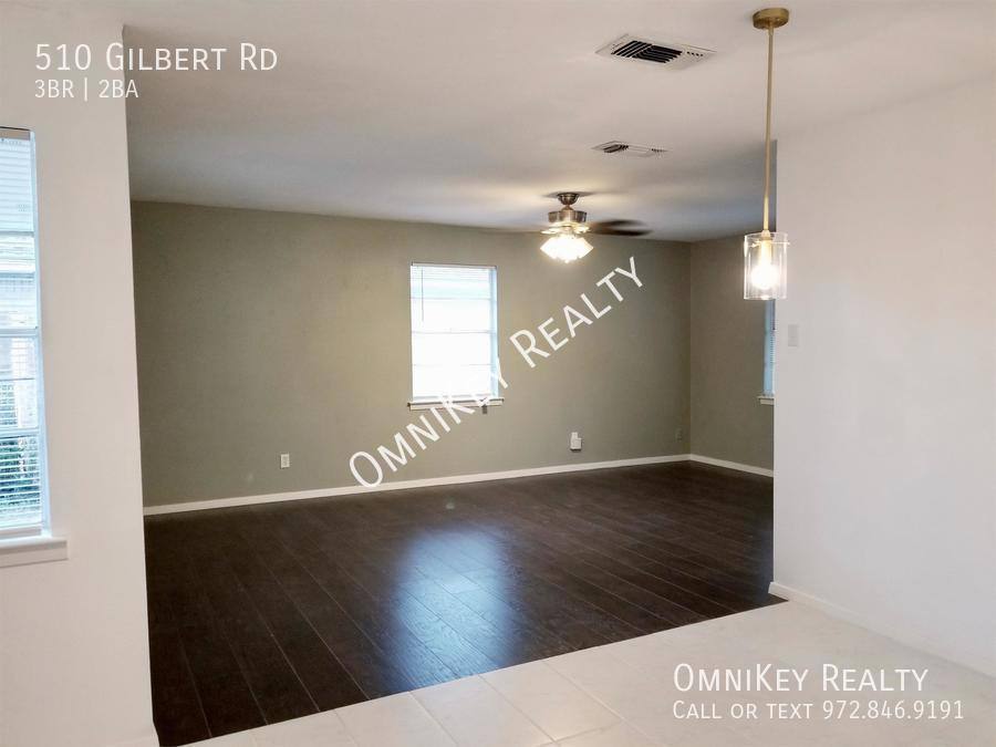 House for rent at 510 Gilbert Rd, Irving, TX 75061