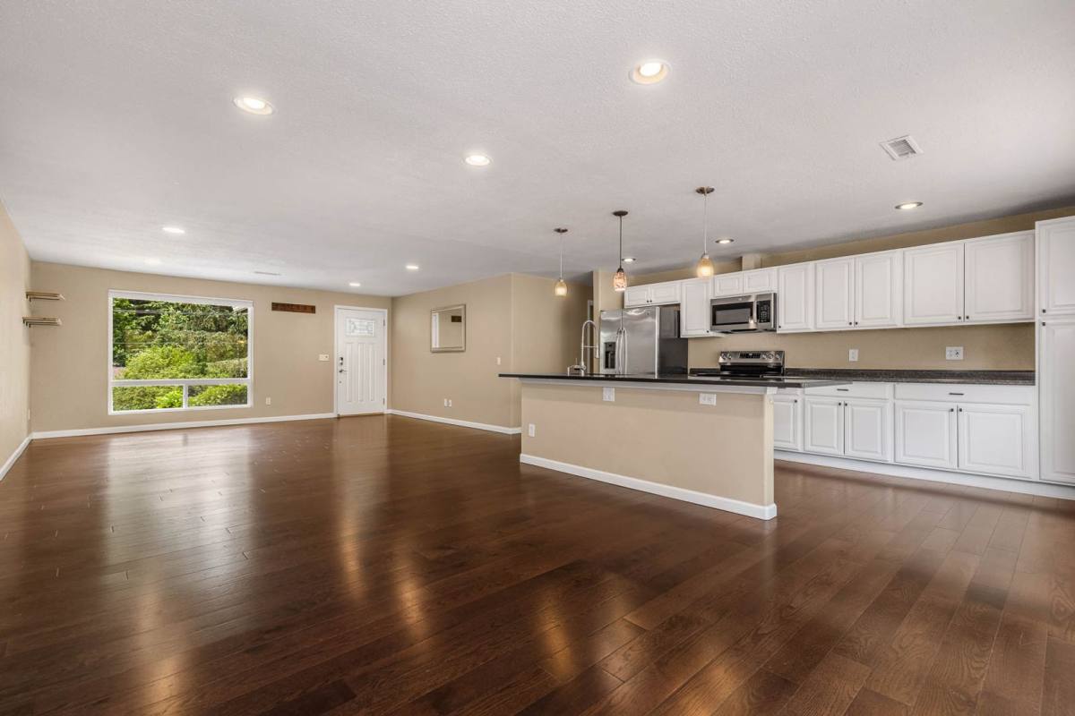 House for rent at 18011 NE 156th St, Woodinville, WA 98072