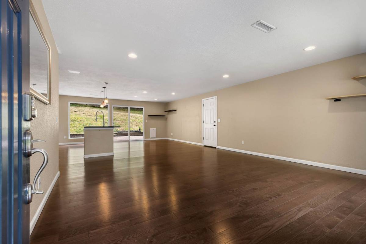 House for rent at 18011 NE 156th St, Woodinville, WA 98072